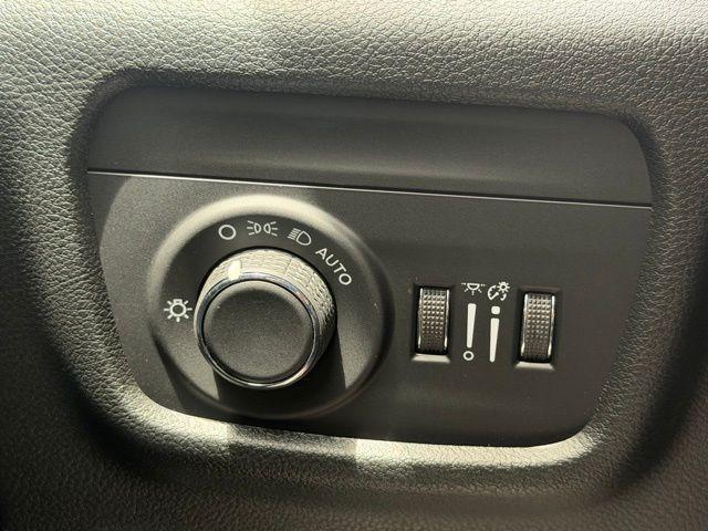 new 2026 Jeep Grand Cherokee car, priced at $41,000