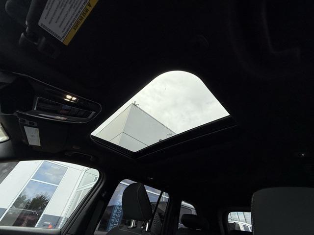 new 2025 Jeep Grand Cherokee car, priced at $34,900