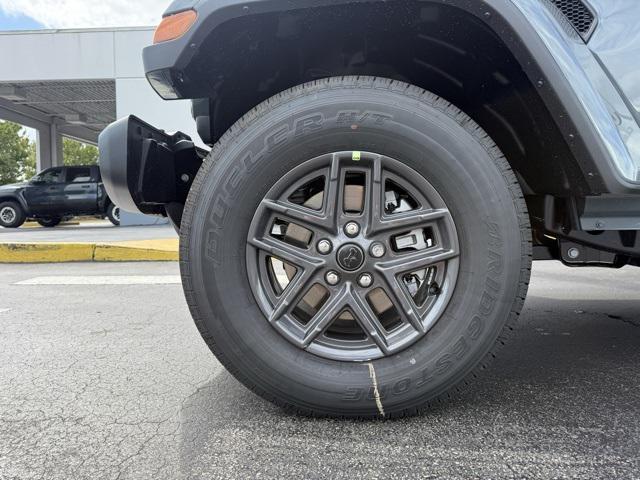 new 2025 Jeep Gladiator car, priced at $42,264