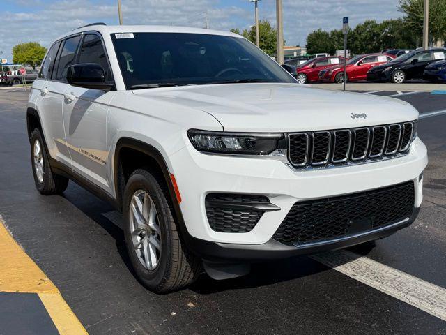 new 2026 Jeep Grand Cherokee car, priced at $37,405