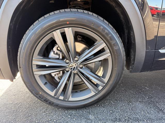 used 2021 Volkswagen Atlas Cross Sport car, priced at $22,714