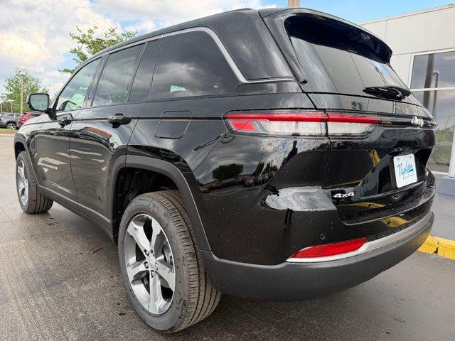 new 2026 Jeep Grand Cherokee car, priced at $48,425