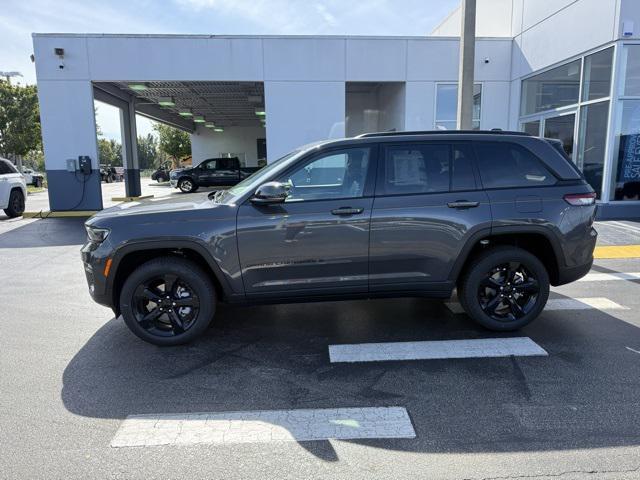 new 2025 Jeep Grand Cherokee car, priced at $48,157