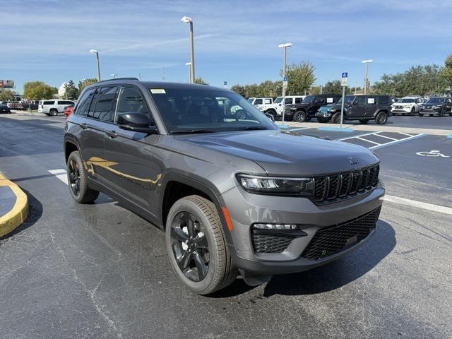 new 2025 Jeep Grand Cherokee car, priced at $48,157