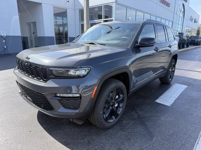 new 2025 Jeep Grand Cherokee car, priced at $48,157