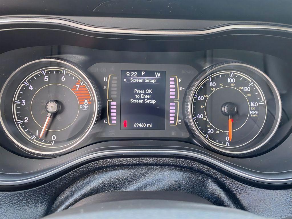 used 2020 Jeep Cherokee car, priced at $17,495
