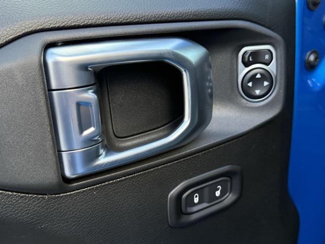 new 2026 Jeep Gladiator car, priced at $48,564