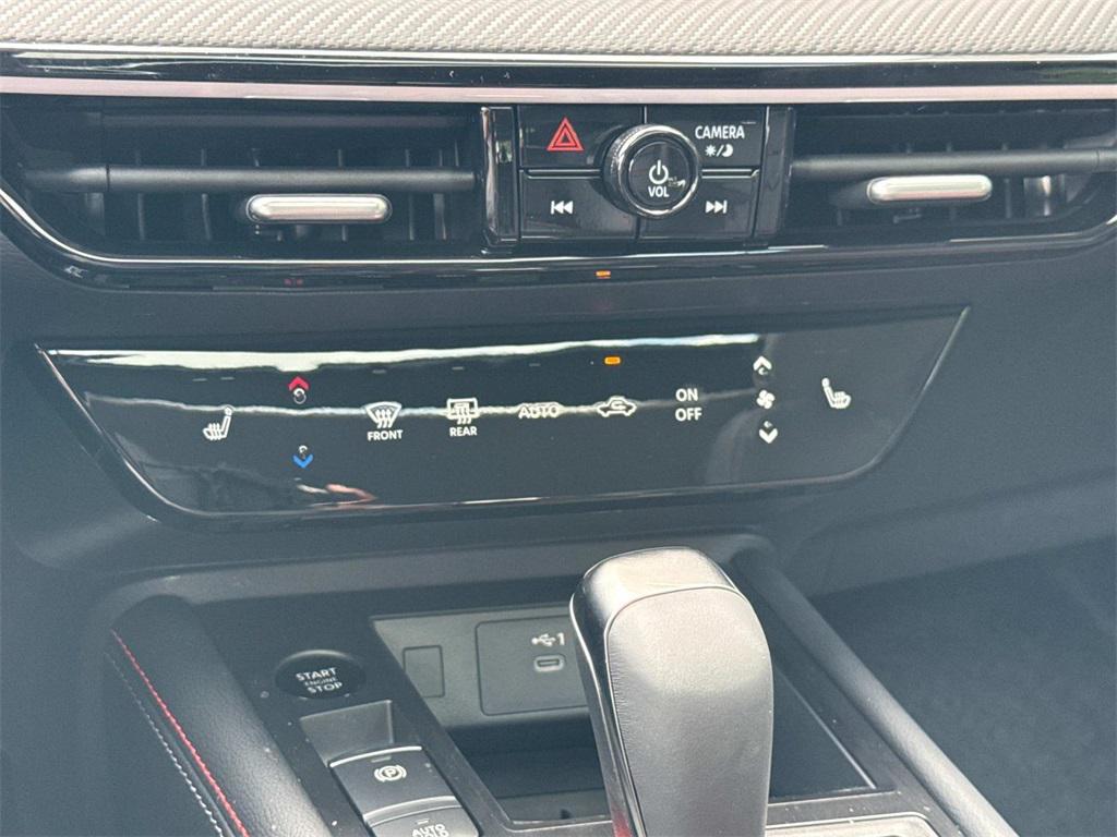 new 2025 Nissan Kicks car, priced at $27,331