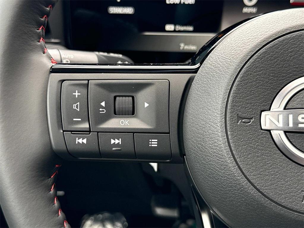 new 2025 Nissan Kicks car, priced at $27,331