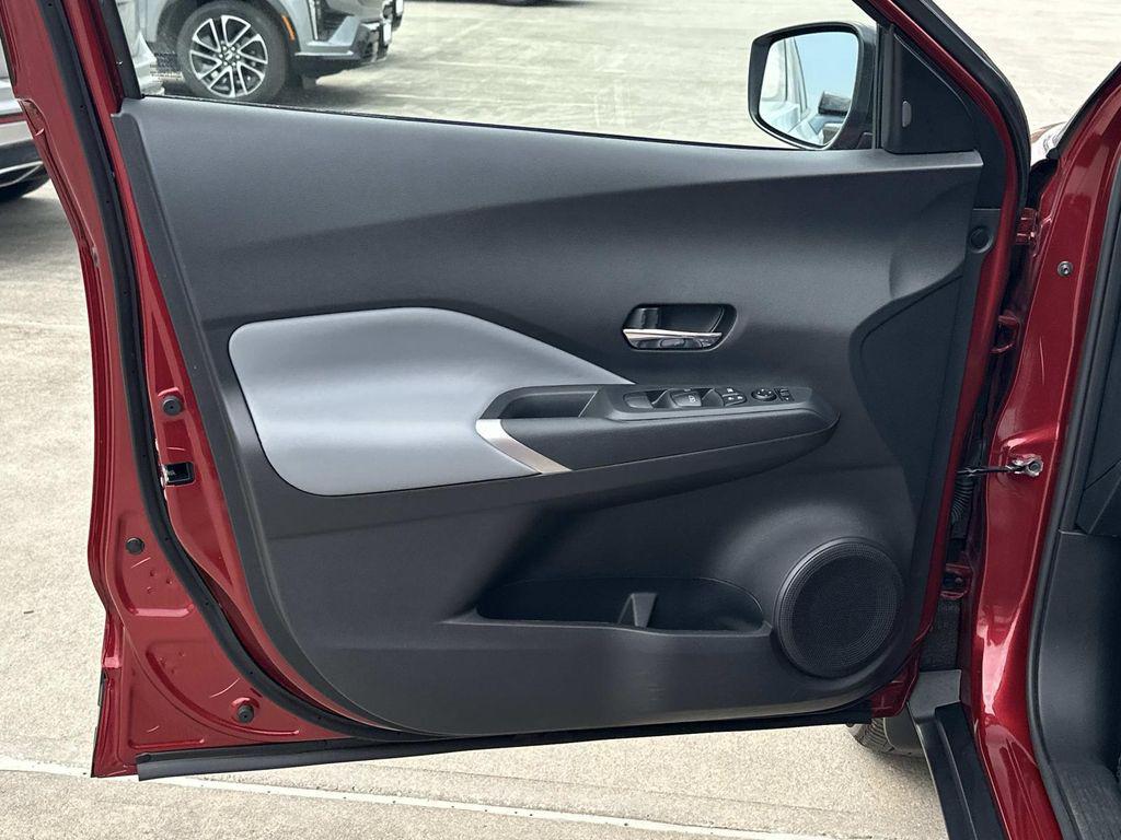 used 2024 Nissan Kicks car