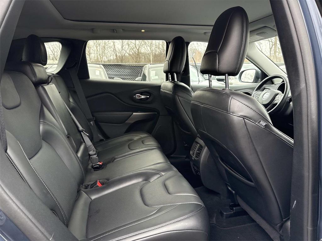 used 2020 Jeep Cherokee car, priced at $18,250