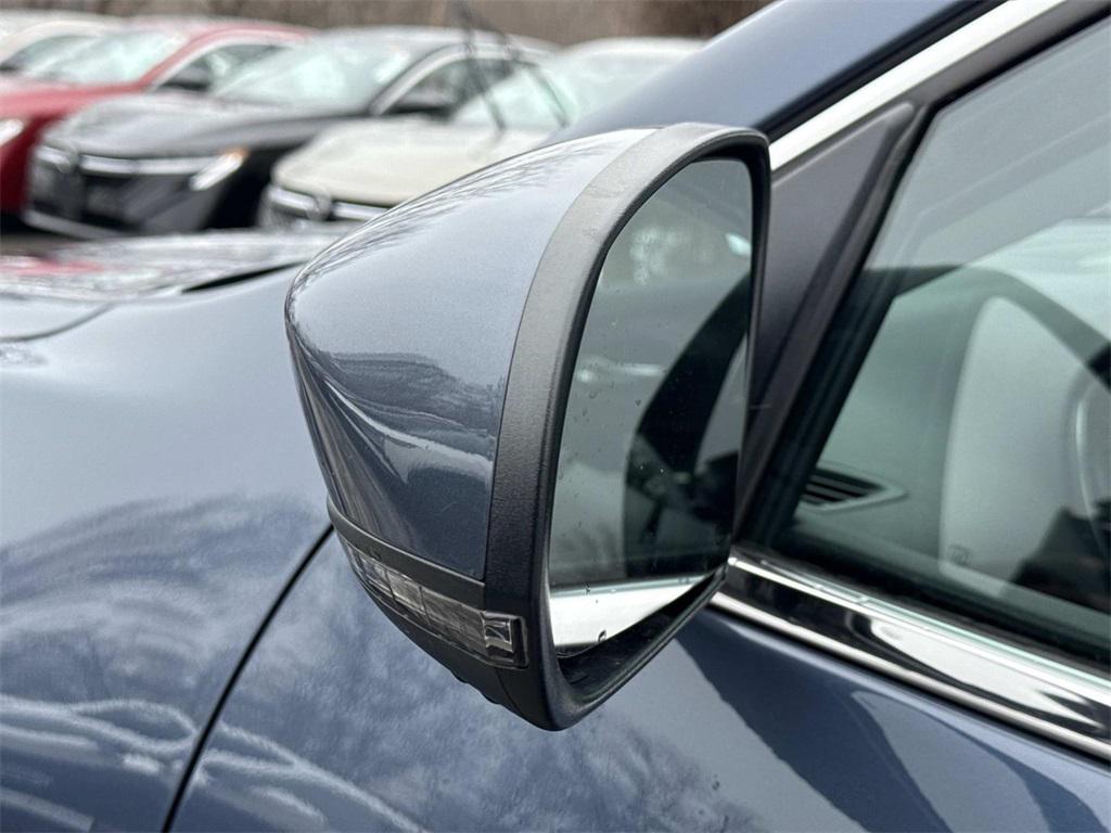 used 2020 Jeep Cherokee car, priced at $18,250