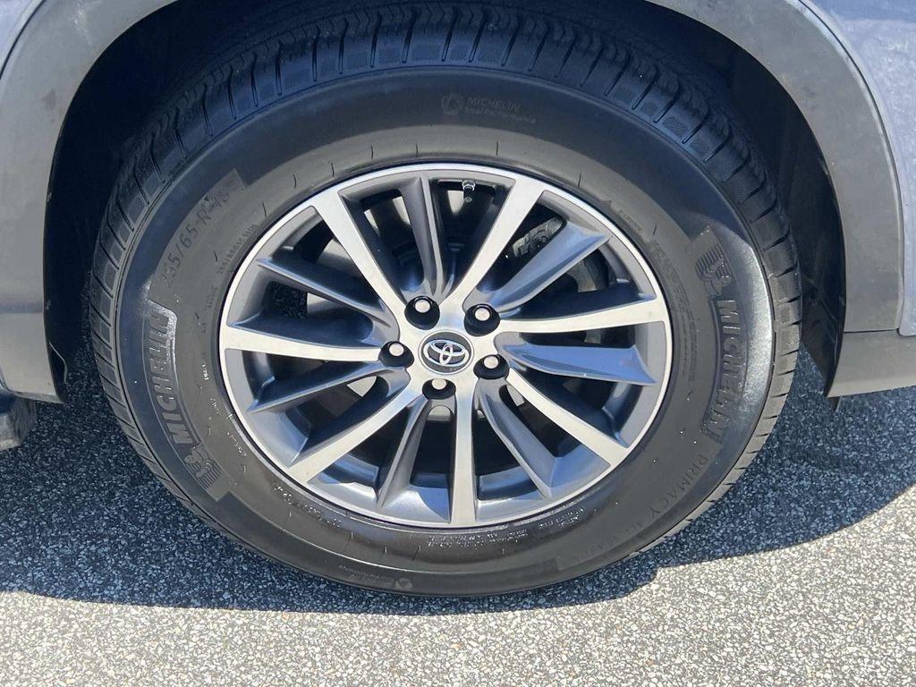 used 2018 Toyota Highlander car, priced at $24,771
