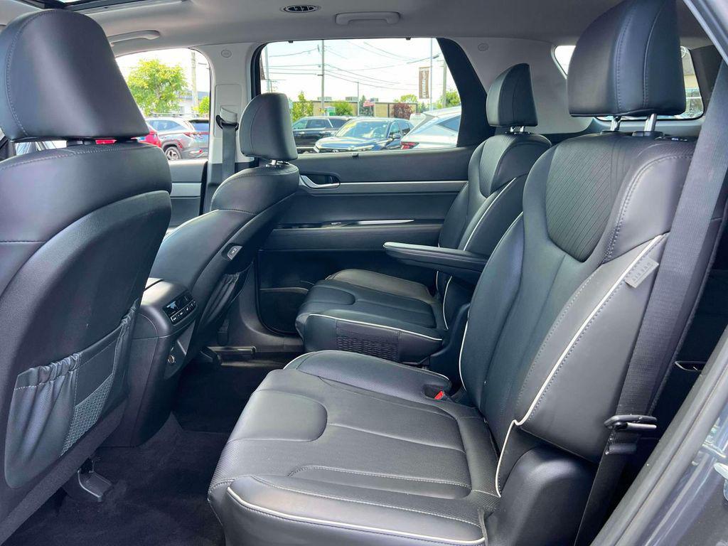 used 2024 Hyundai Palisade car, priced at $36,999