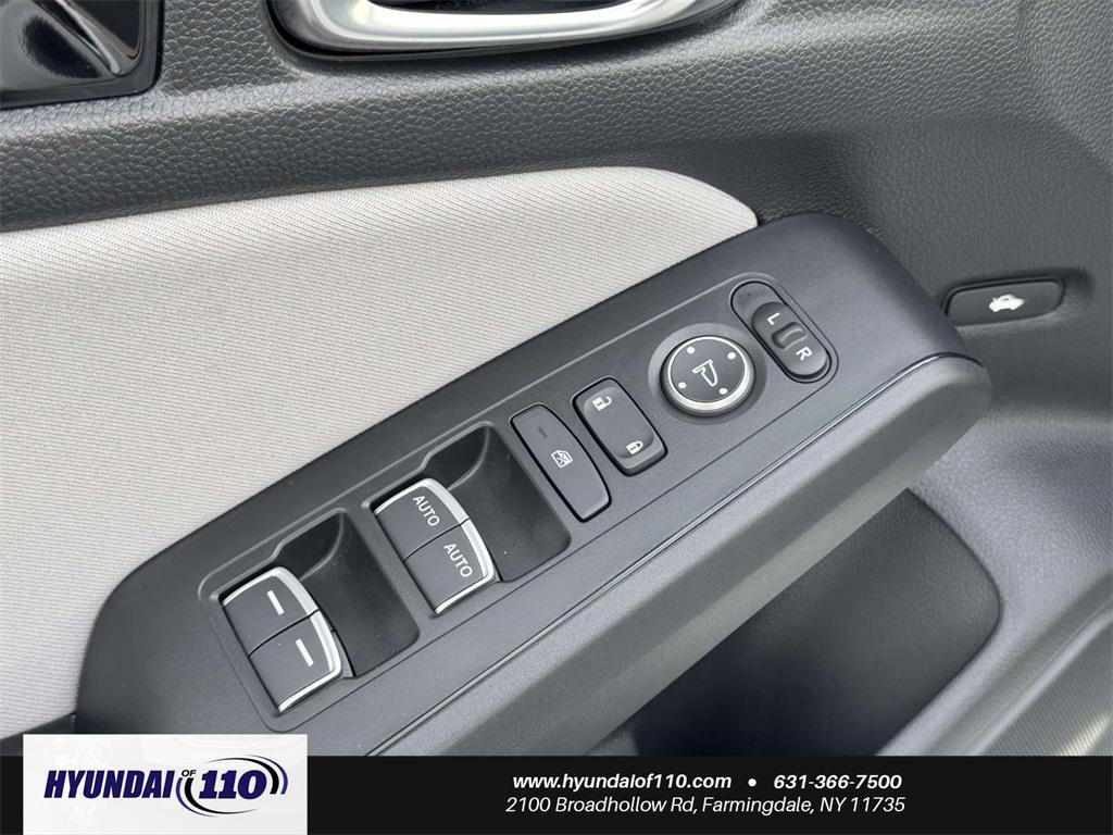 used 2025 Honda Civic Hybrid car, priced at $24,995