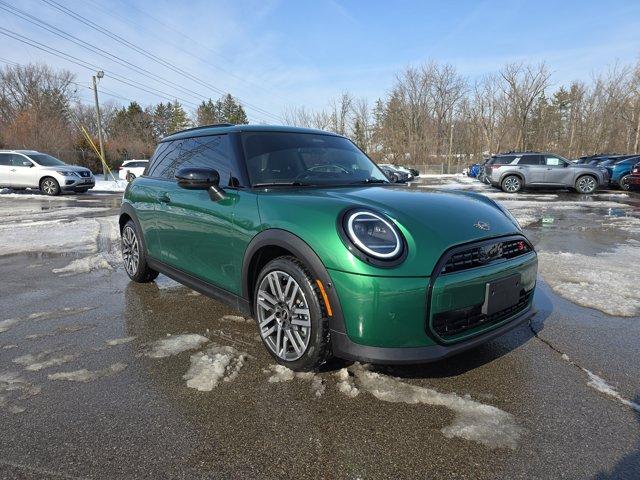 used 2025 MINI Hardtop car, priced at $27,999