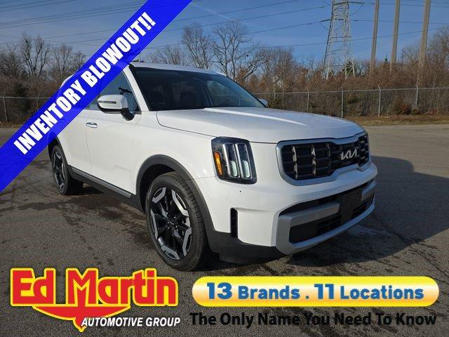 used 2023 Kia Telluride car, priced at $34,615