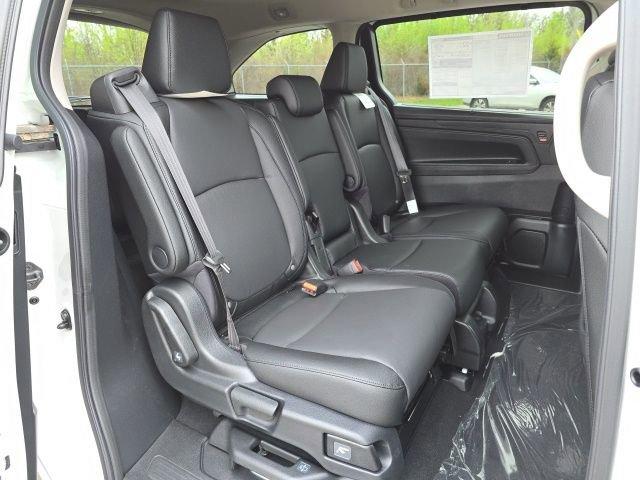 new 2026 Honda Odyssey car, priced at $42,164
