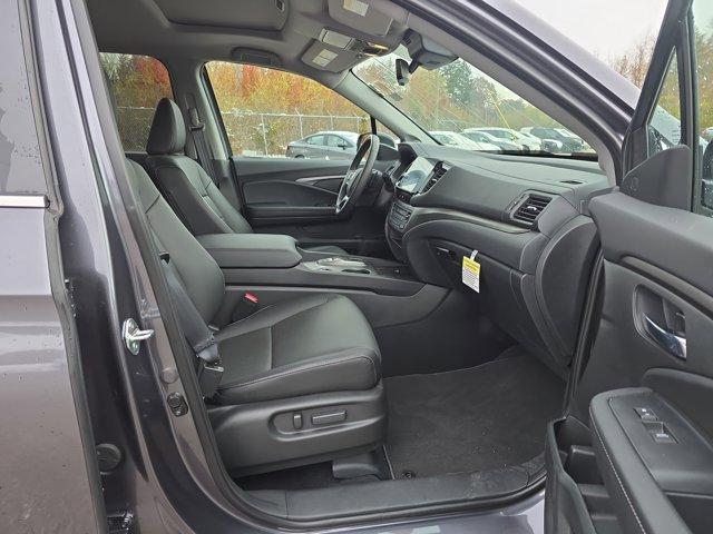 used 2025 Honda Ridgeline car, priced at $37,700