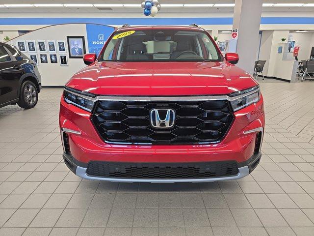 new 2025 Honda Pilot car, priced at $49,750