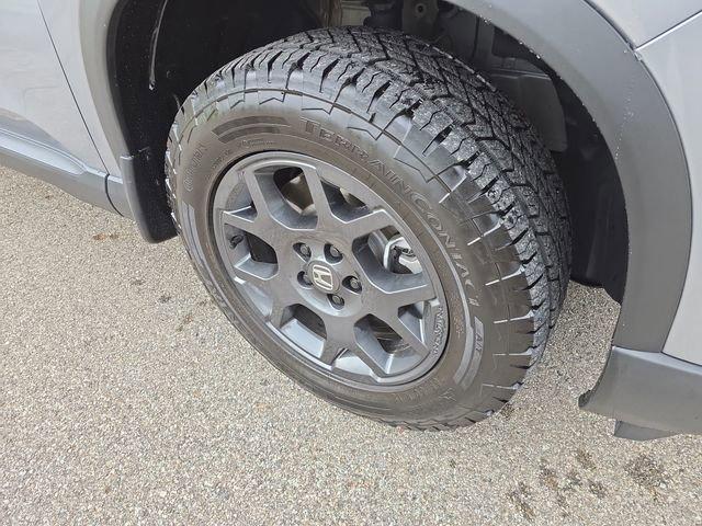 used 2025 Honda Pilot car, priced at $44,999
