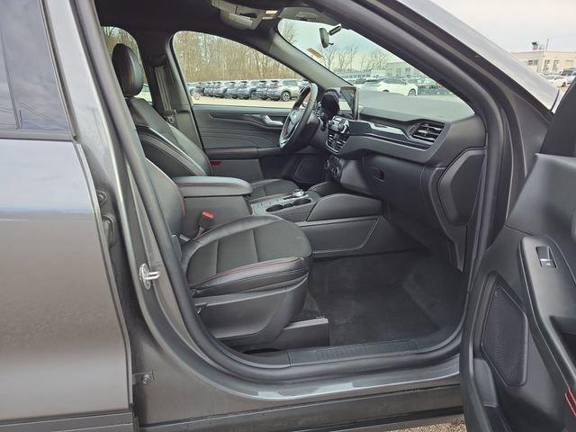 used 2025 Ford Escape car, priced at $25,300