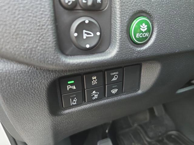 used 2025 Honda Ridgeline car, priced at $37,700