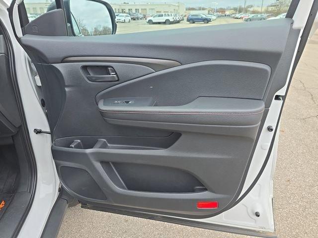 used 2025 Honda Ridgeline car, priced at $37,700