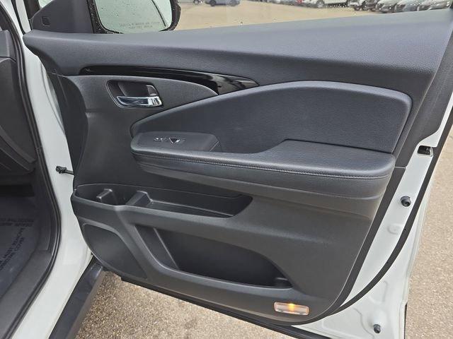 used 2020 Honda Pilot car, priced at $19,500