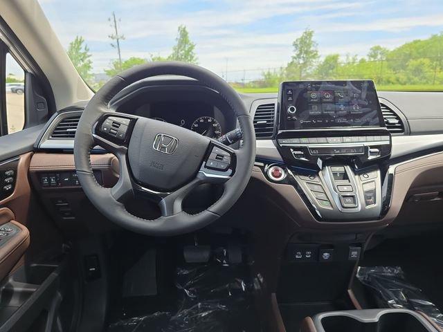 new 2026 Honda Odyssey car, priced at $45,860