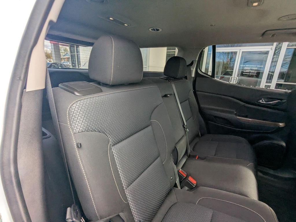 used 2022 GMC Acadia car, priced at $23,555