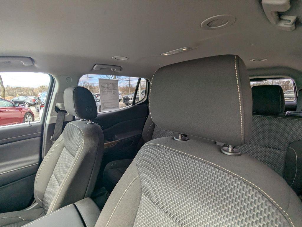 used 2022 GMC Acadia car, priced at $23,555