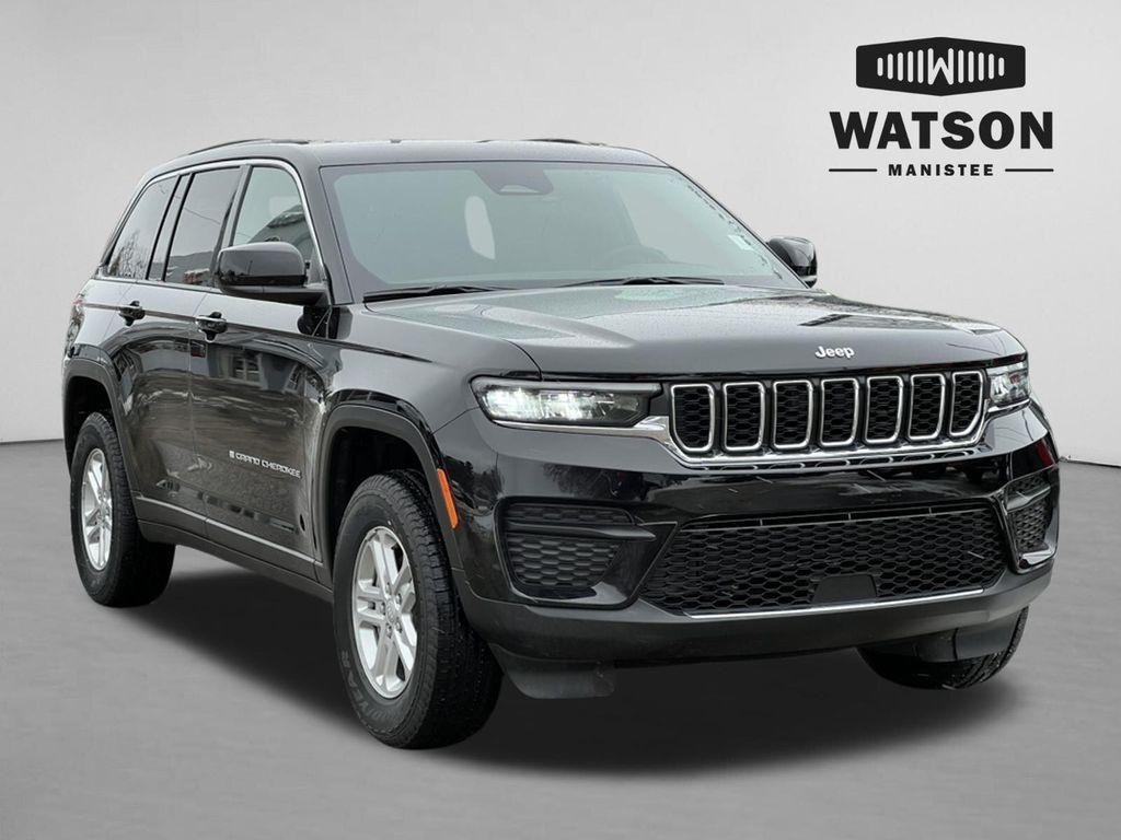 new 2025 Jeep Grand Cherokee car, priced at $40,648