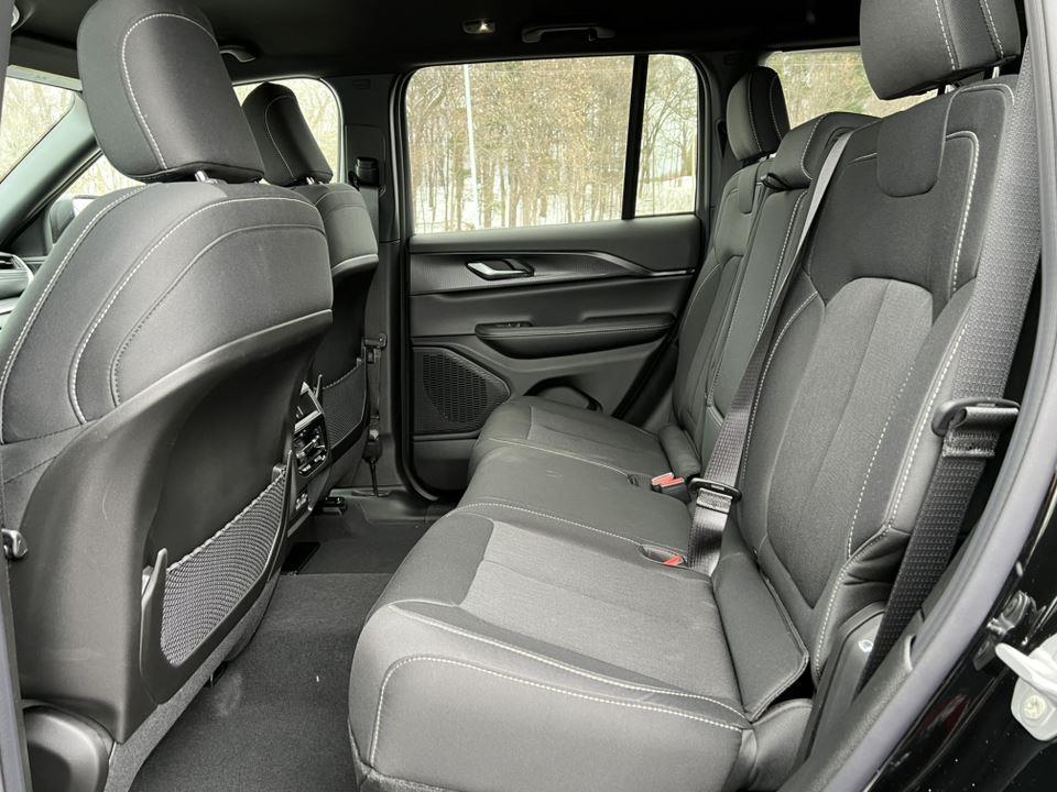 new 2025 Jeep Grand Cherokee car, priced at $40,648