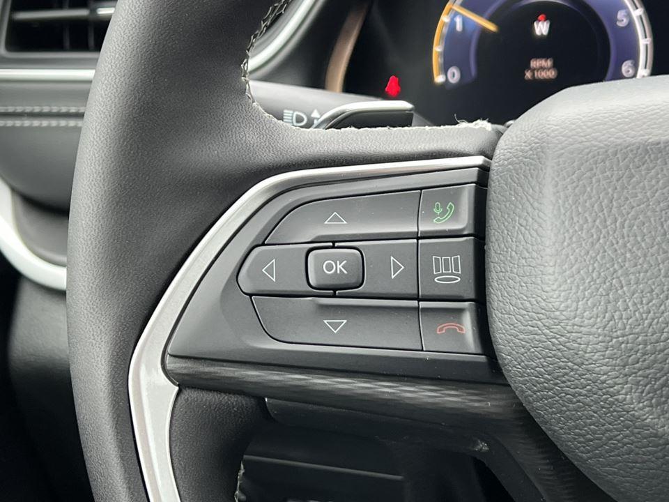 new 2025 Jeep Grand Cherokee car, priced at $40,648