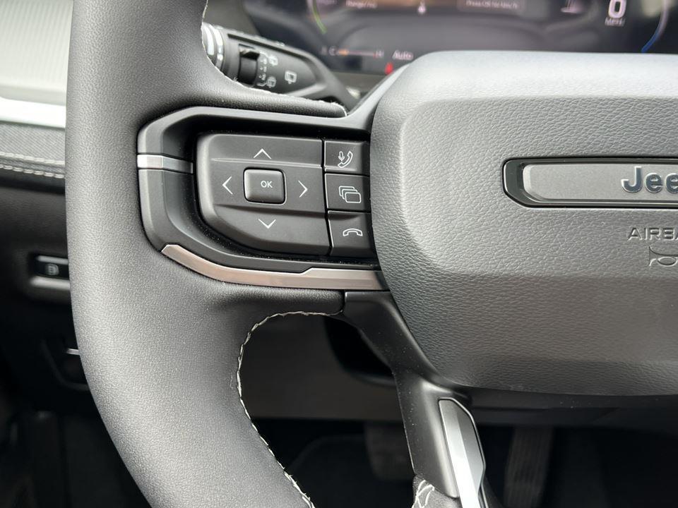 new 2026 Jeep Cherokee car, priced at $38,622