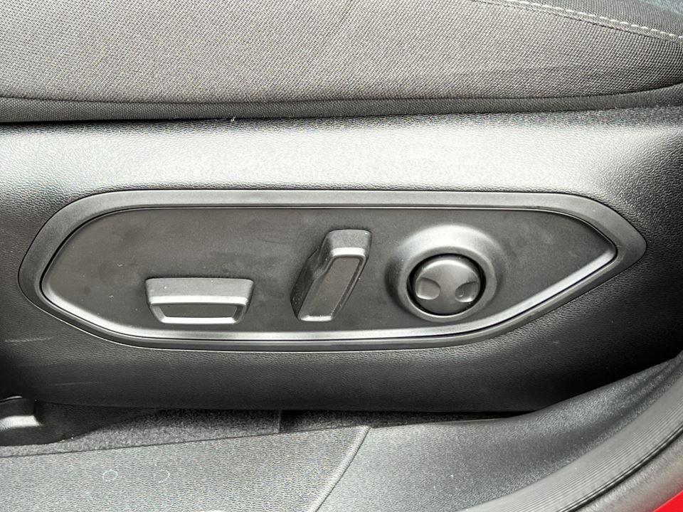 new 2026 Jeep Cherokee car, priced at $38,622