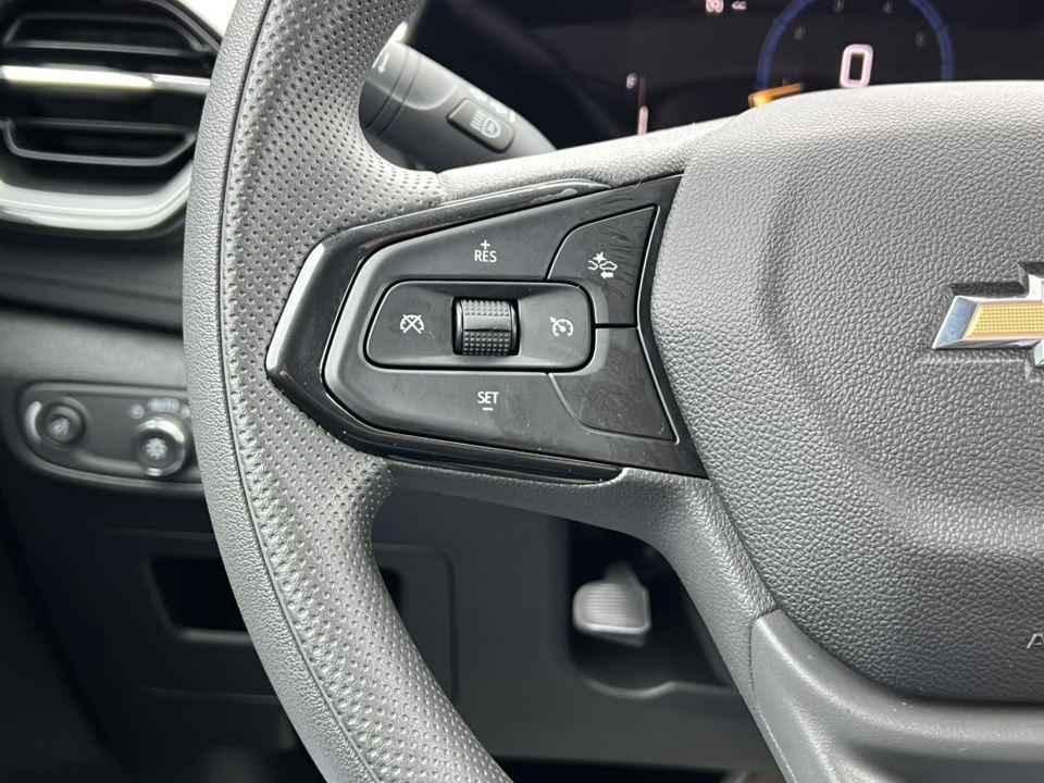 used 2025 Chevrolet TrailBlazer car, priced at $24,975