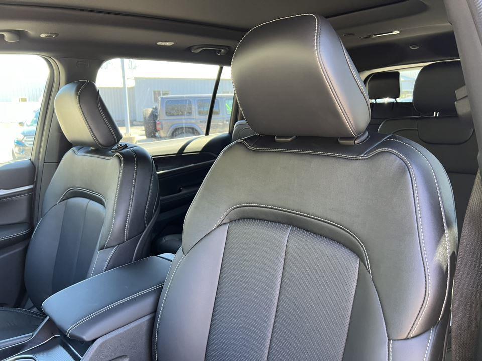 new 2026 Jeep Grand Cherokee L car, priced at $51,725