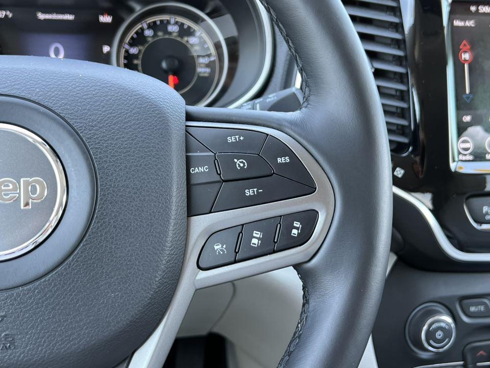 used 2019 Jeep Cherokee car, priced at $22,990