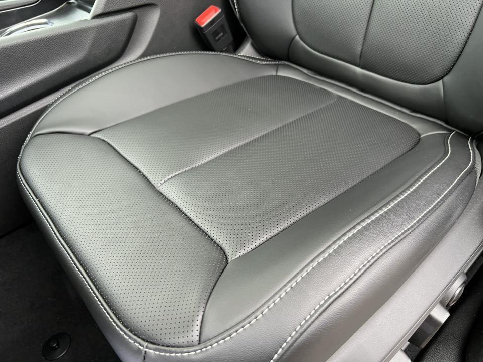 new 2025 Jeep Grand Cherokee car, priced at $51,833