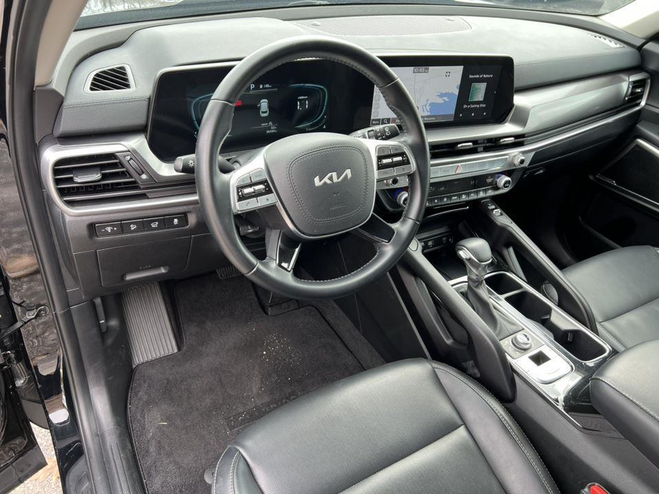 used 2025 Kia Telluride car, priced at $38,490