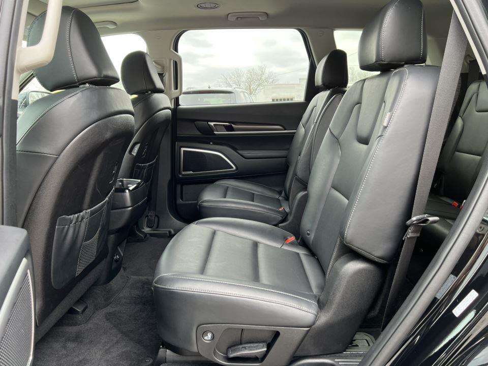 used 2025 Kia Telluride car, priced at $38,490