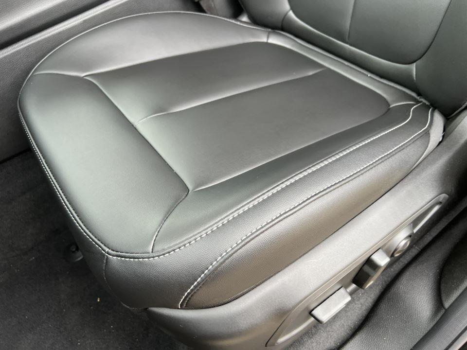 new 2025 Jeep Grand Cherokee car, priced at $44,590