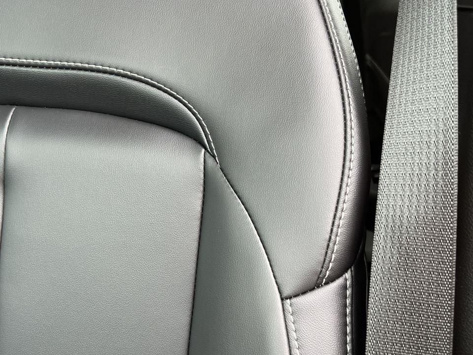 new 2025 Jeep Grand Cherokee car, priced at $44,590