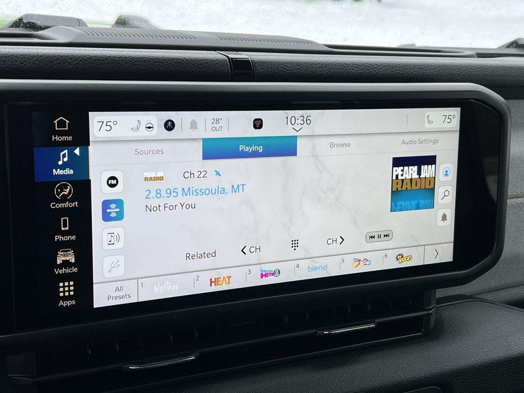 new 2026 Jeep Gladiator car, priced at $49,628