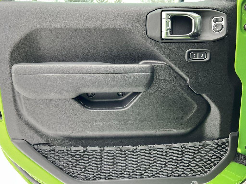 new 2026 Jeep Gladiator car, priced at $49,628