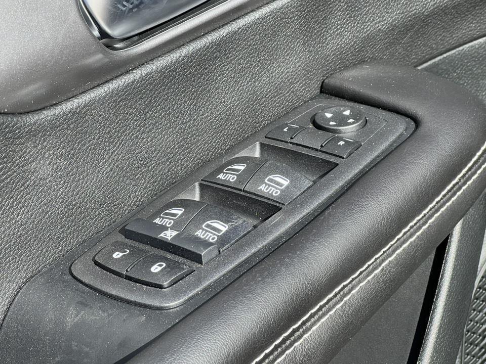new 2026 Chrysler Pacifica car, priced at $47,233