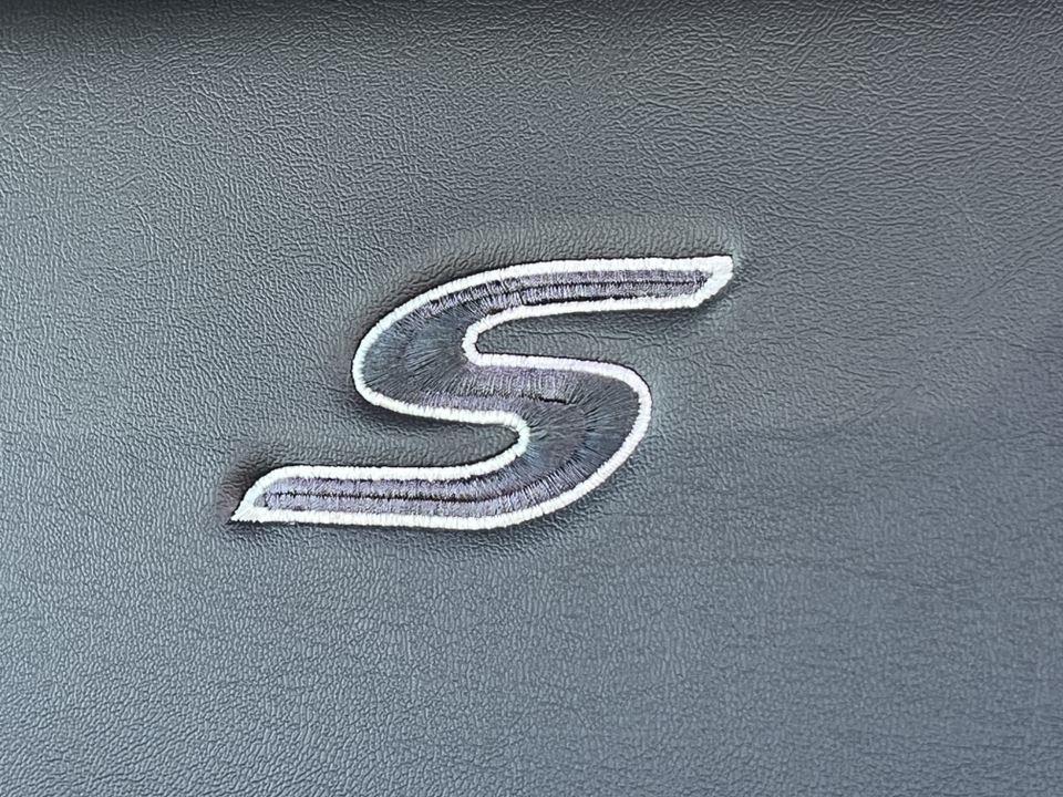 new 2026 Chrysler Pacifica car, priced at $47,233