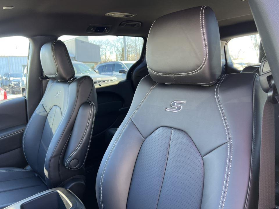new 2026 Chrysler Pacifica car, priced at $47,233
